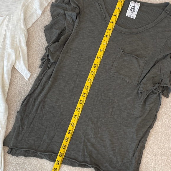 ✨SOLD✨Free People T-Shirts (2 Tops)! - Picture 4 of 11